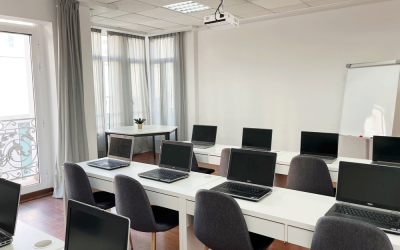 alquiler-de-aulas-en-valencia-15aula 1